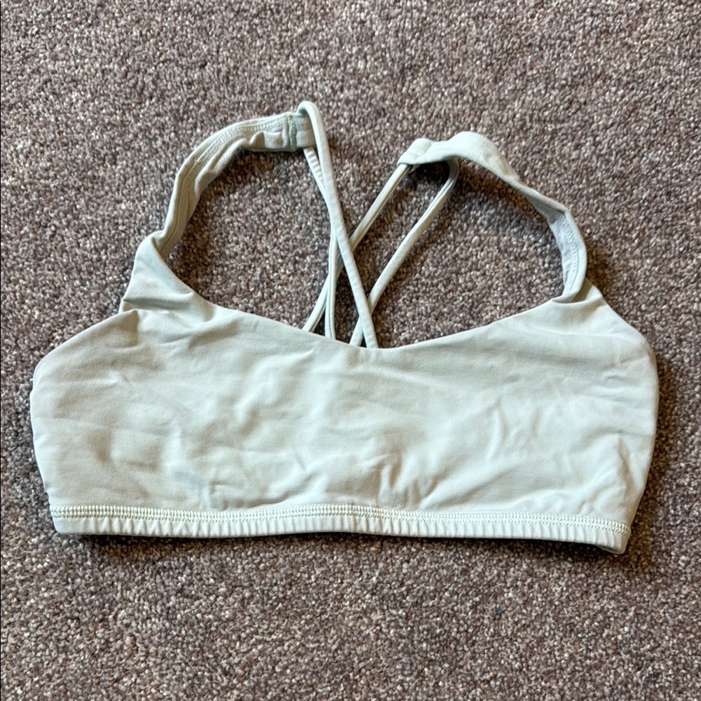 Lululemon athletica free to be